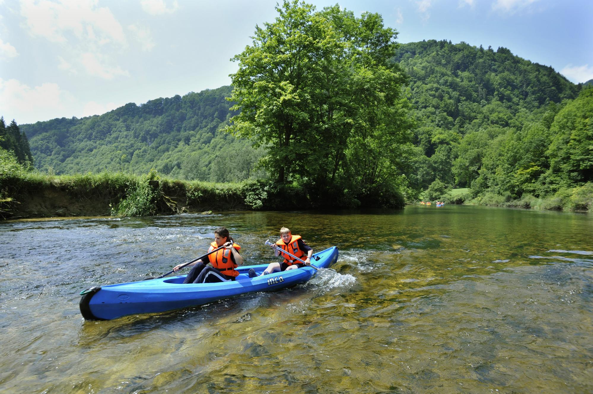 ﻿Le Douds en canoë © Peter Mosimann